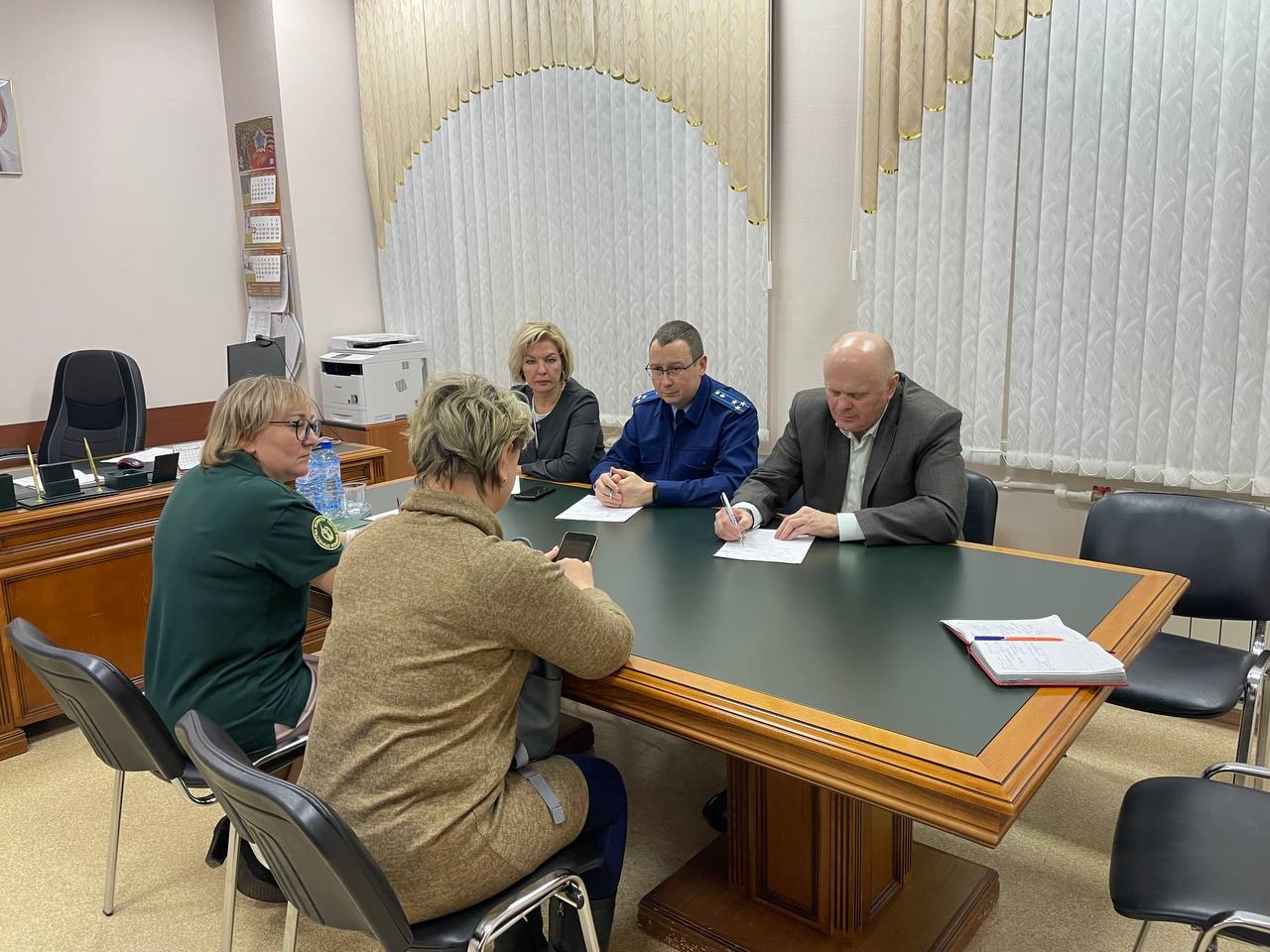 Заместитель прокурора Архангельской области и Ненецкого автономного округа Павел Матанцев провел личный прием граждан.